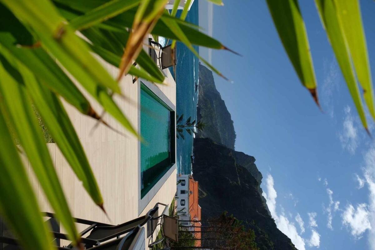 Вилла Casa Del Mar- Wonderfull Sea Views & Swimming Pool Понта-Делгада Экстерьер фото